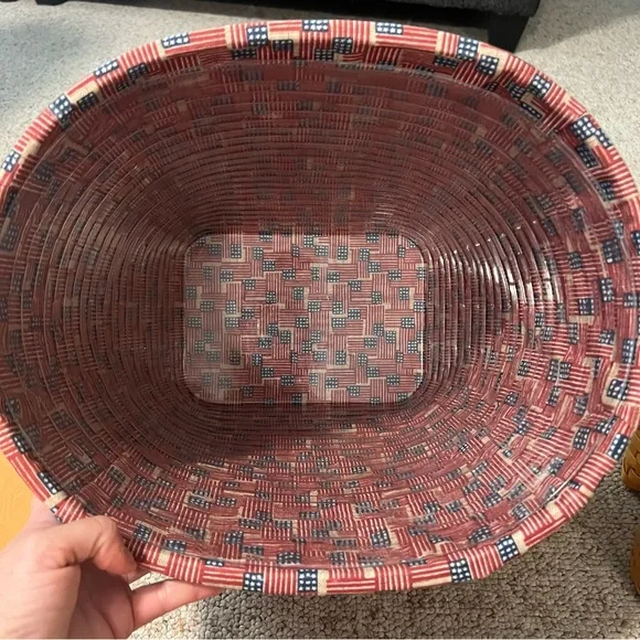 Longaberger Large Patriotic Flag Basket ‘99 Old Glory W/liner And Lid. NWOT - Picture 4 of 9